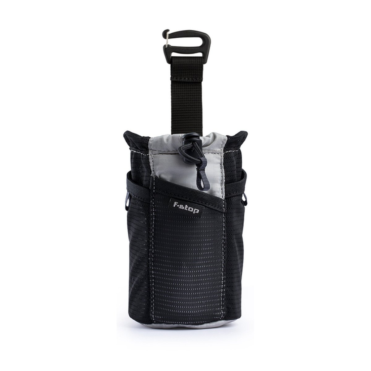 F-stop Mano Wasserflaschen-Tasche - Frontansicht des f-stop Zubehörbeutels.