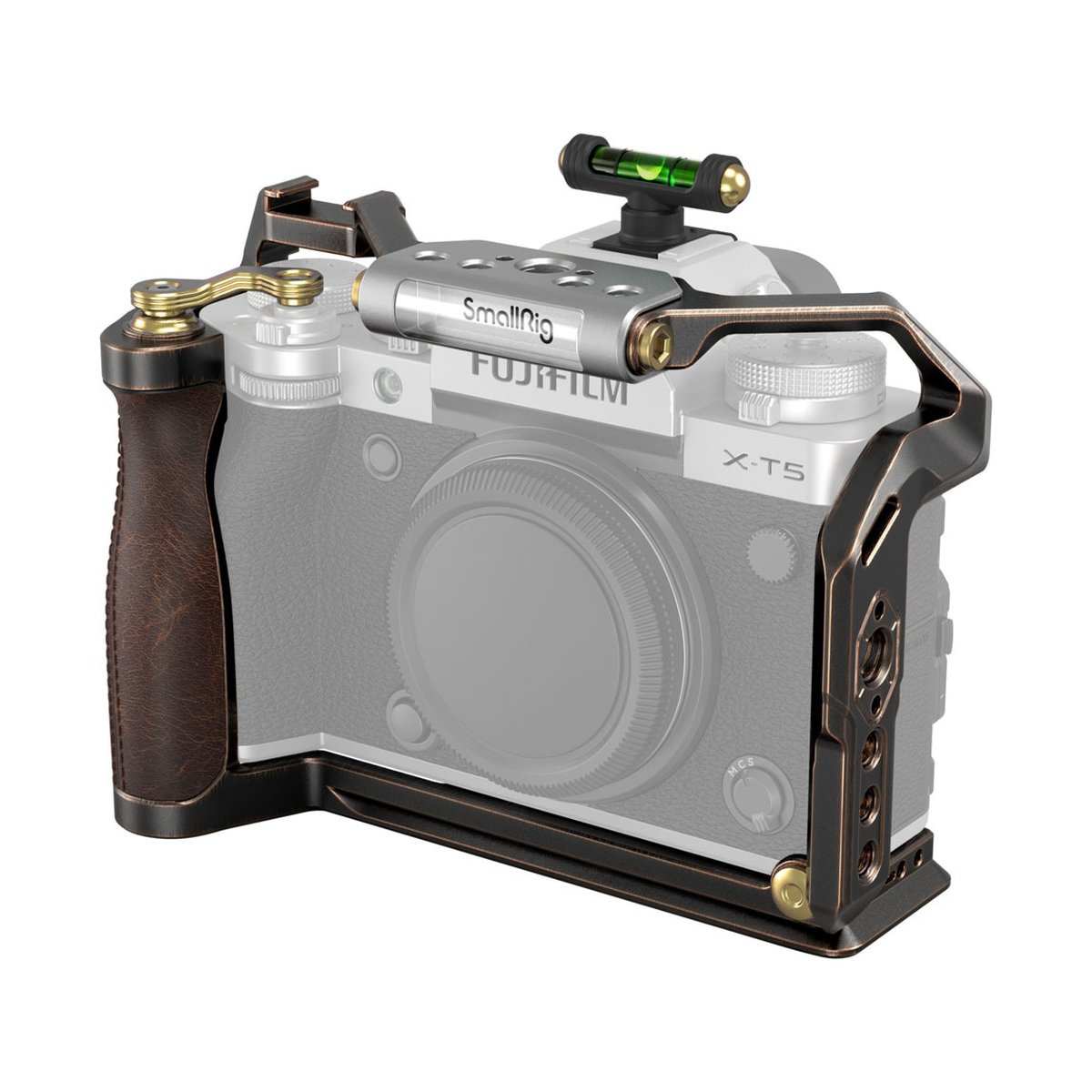 SmallRig 3870 Retro Cage für Fujifilm X-T5 - SmallRig Kameracage an Fujifilm X-T5: Vorderansicht rechts mit braunem Griff & Wasserwaage.