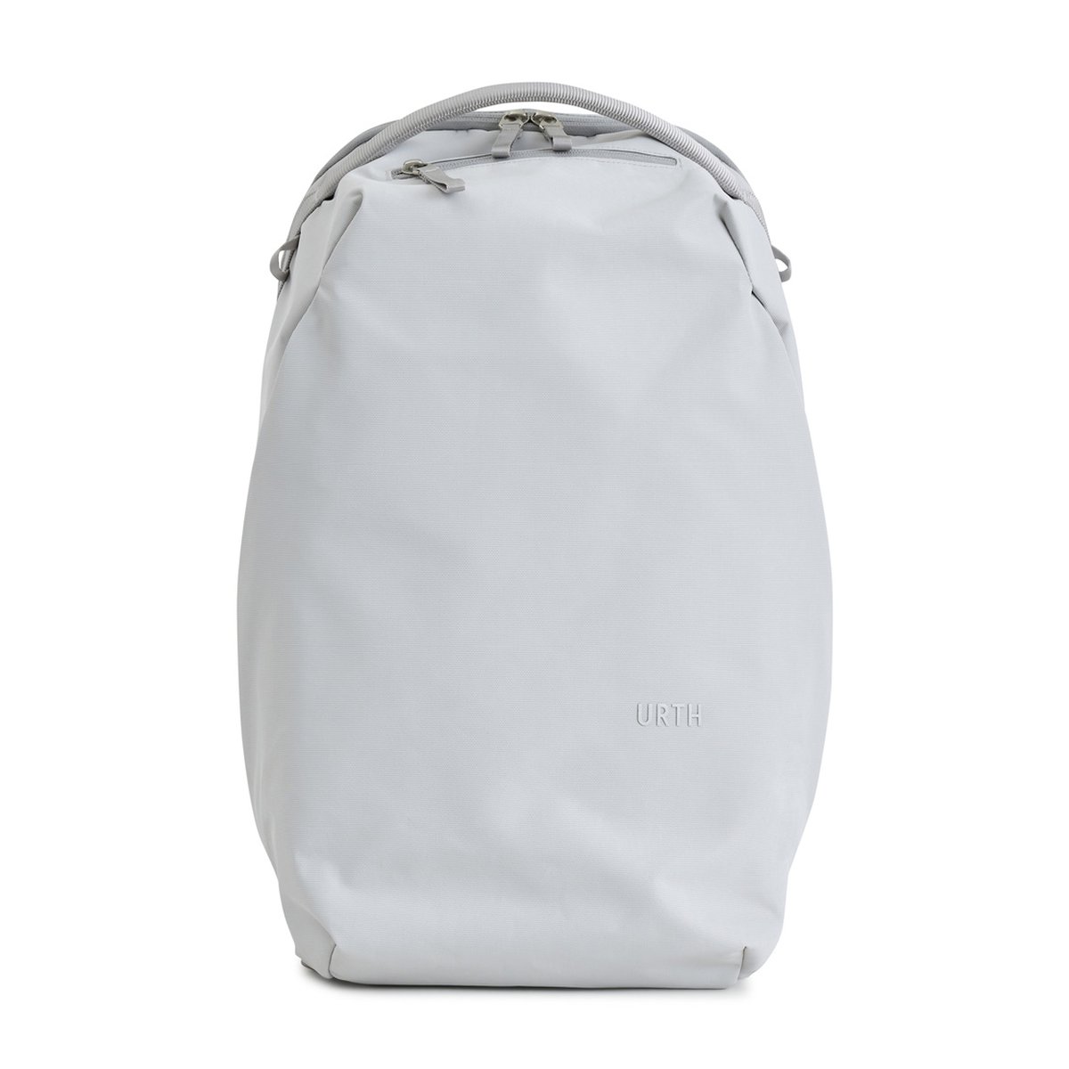 Urth Arkose 24L Rucksack (Aschgrau) - Frontansicht des hellgrauen Urth Rucksacks