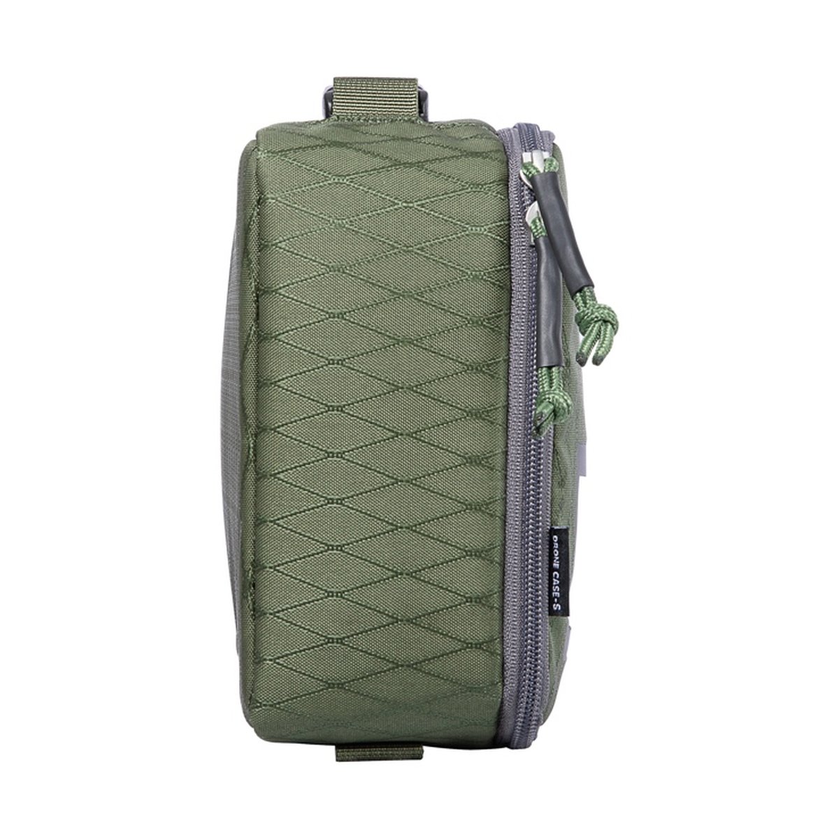 F-Stop Drone Case Small - Seitenansicht: Grüne ODONE CASE-S Tasche mit Reißverschluss, Zugband und rautenförmigem Muster.