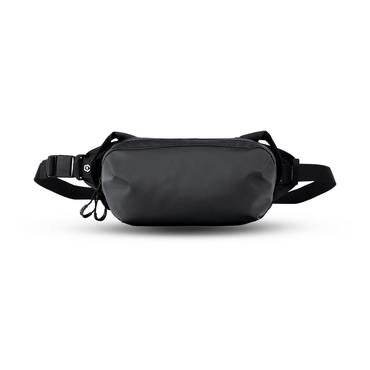 WANDRD D1 Fanny Pack Black V2 - Frontansicht der schwarzen Bauchtasche.