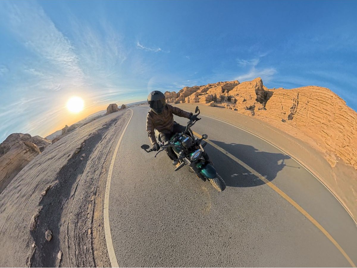 DJI Osmo 360 II Limitless Riding Combo