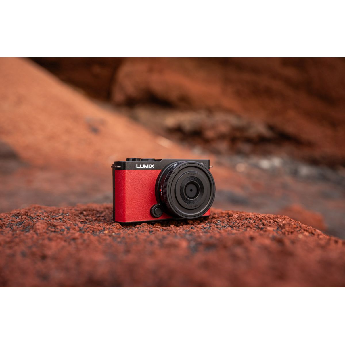 Panasonic Lumix DC-S9 Rot