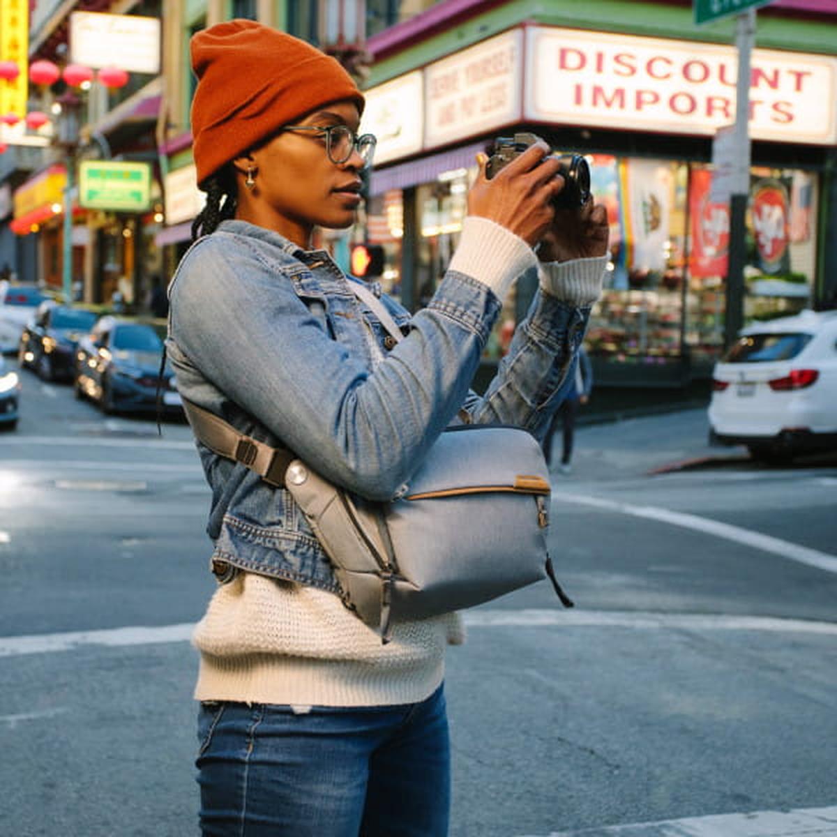 Peak Design Everyday Sling 3L V2 Ash (Hellgrau)