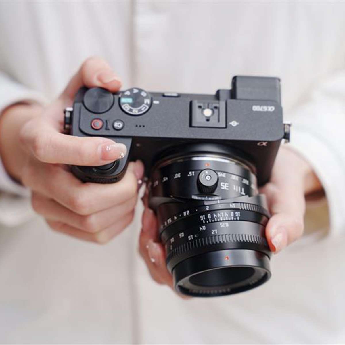 TTArtisan 35mm f1,4 Tilt f. Canon RF