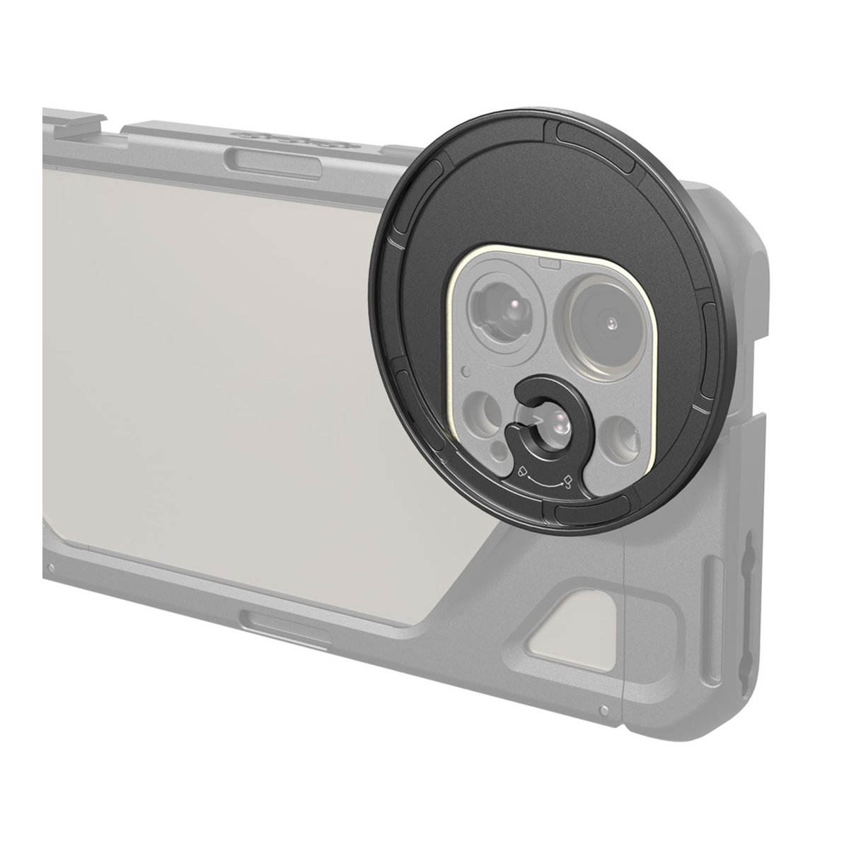 SmallRig 4587 Attachable Filter Adapter (M-Mount) 67 mm - Detailansicht: Runde Kamerahalterung mit Verriegelung am Smartphone-Kameramodul.