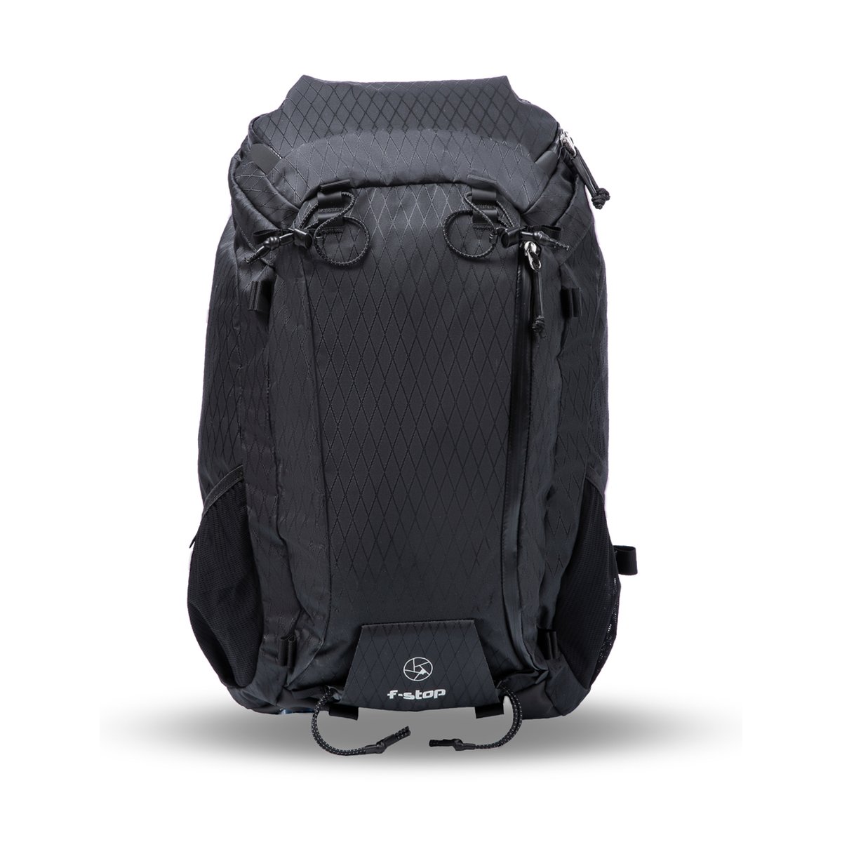 F-Stop DuraDiamond Ajna - Anthrazit - Frontansicht des schwarzen f-stop Rucksacks F-Stop DuraDiamond Ajna - Anthrazit - Frontansicht des schwarzen f-stop Rucksacks