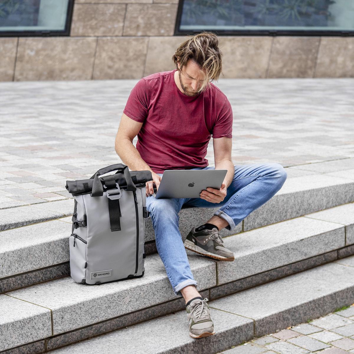 WANDRD PRVKE 31-Liter DisNet Grey Photo Bundle