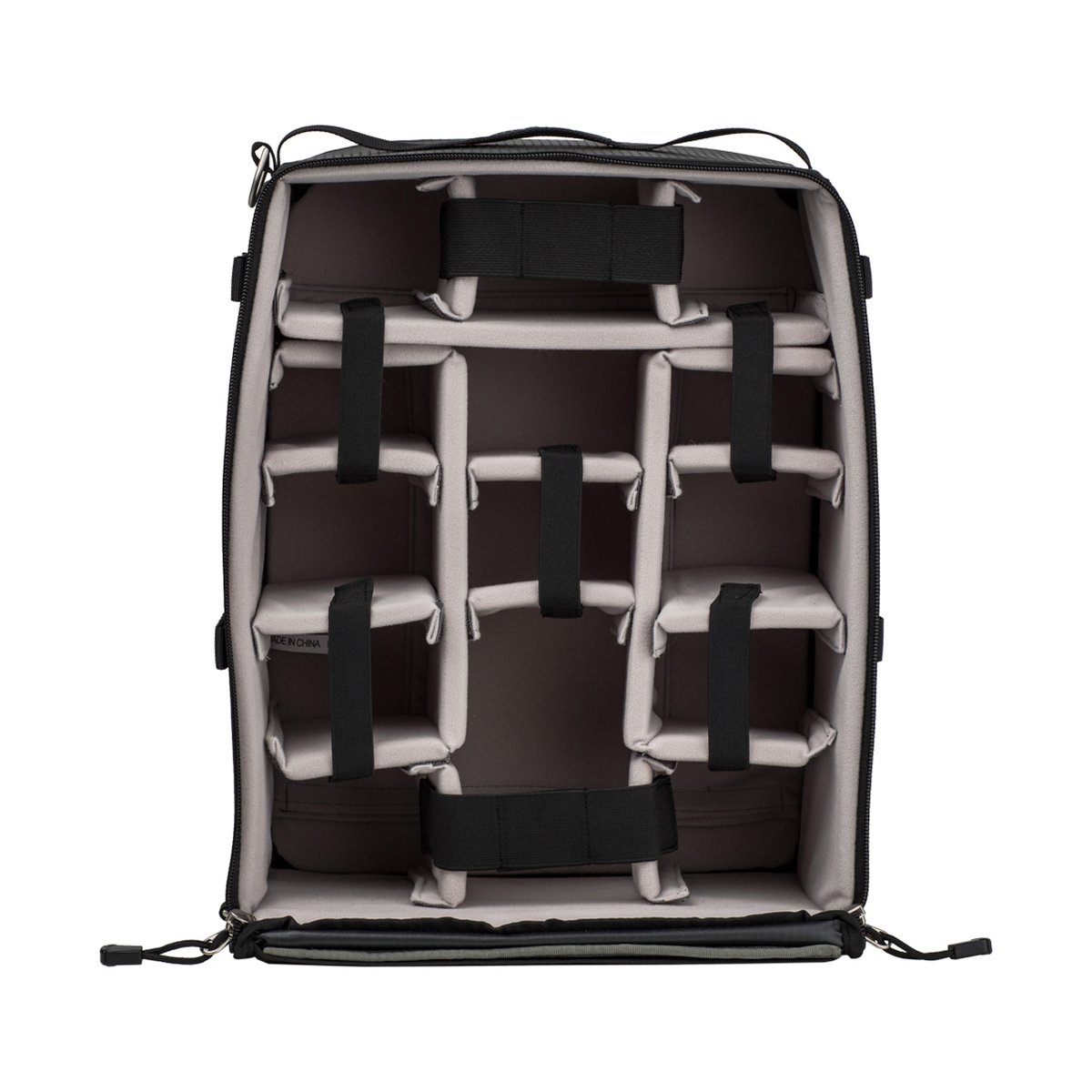 F-Stop ICU Large - Pro - Innenansicht: Geöffnete Tasche mit flexibler Fächereinteilung und elastischen Befestigungsbändern.