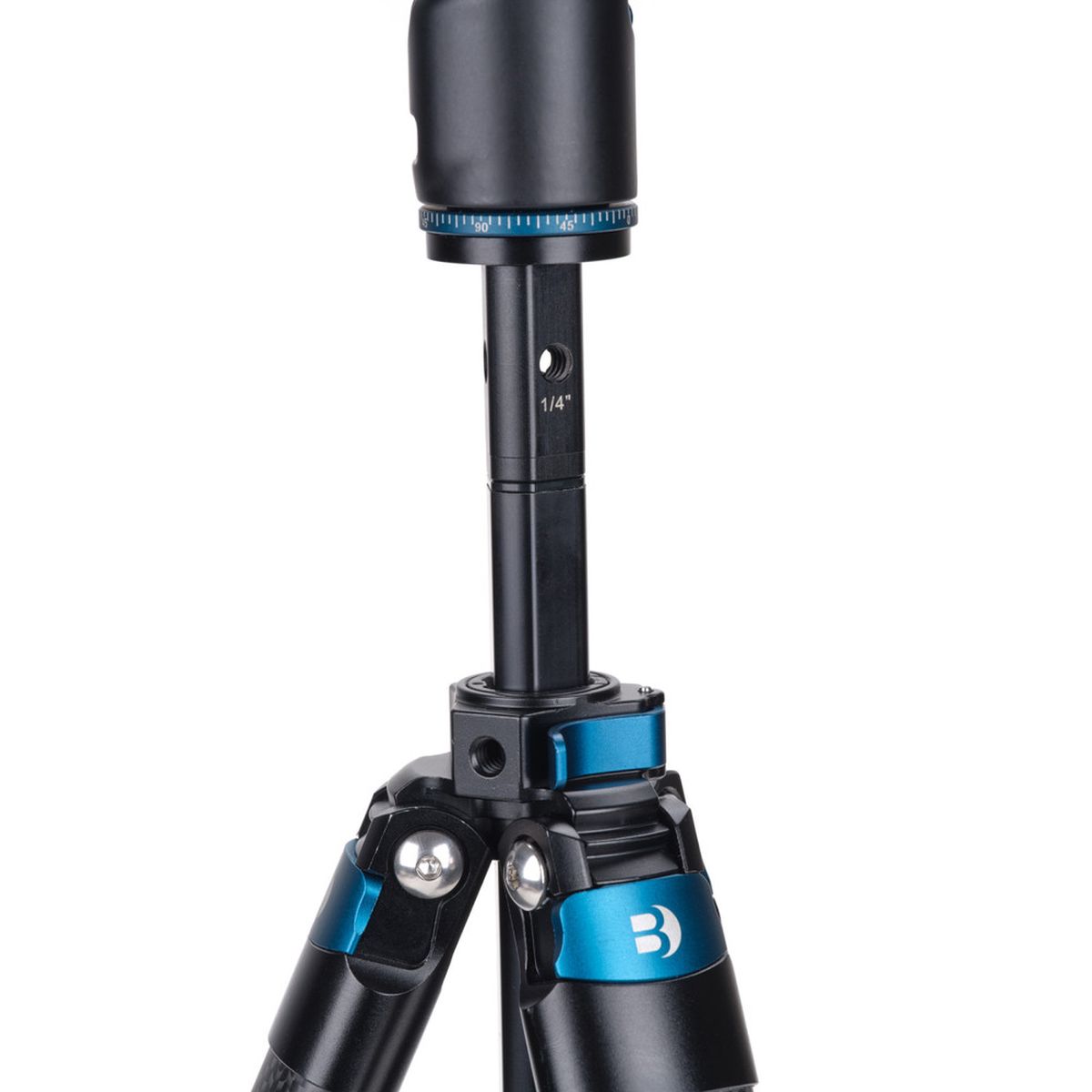 Benro Blackbird CF 1 Series 5 Sektionen Stativ mit N00P Head Detailansicht Mittelsäule