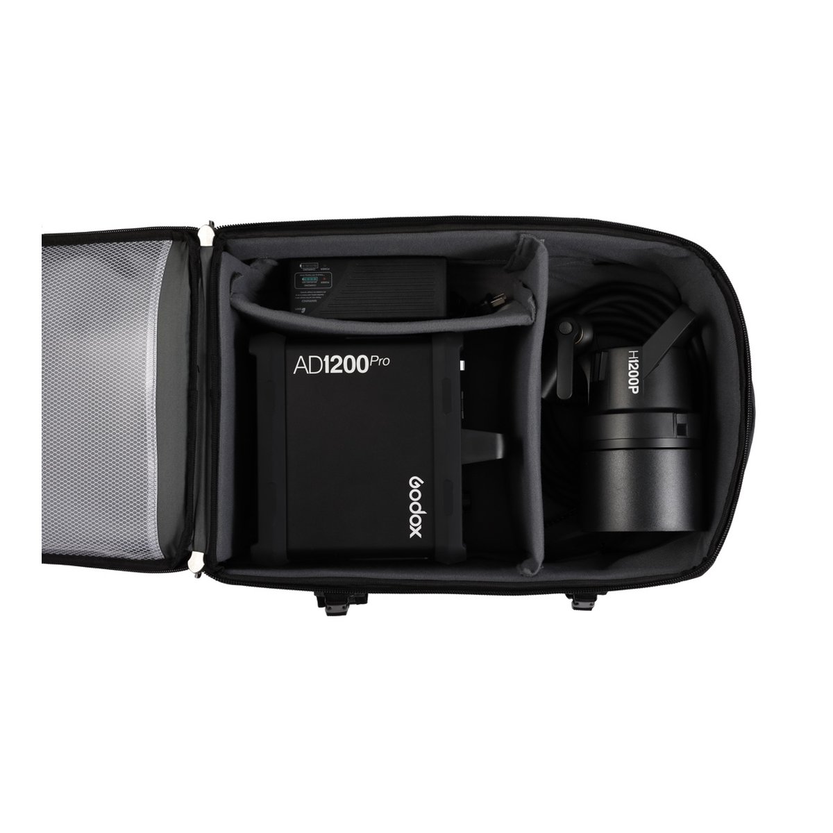 Godox (CB-17) Rolltasche AD1200 Pro - Lieferumfang des Godox AD1200Pro Blitzsystems in geöffneter Transporttasche.