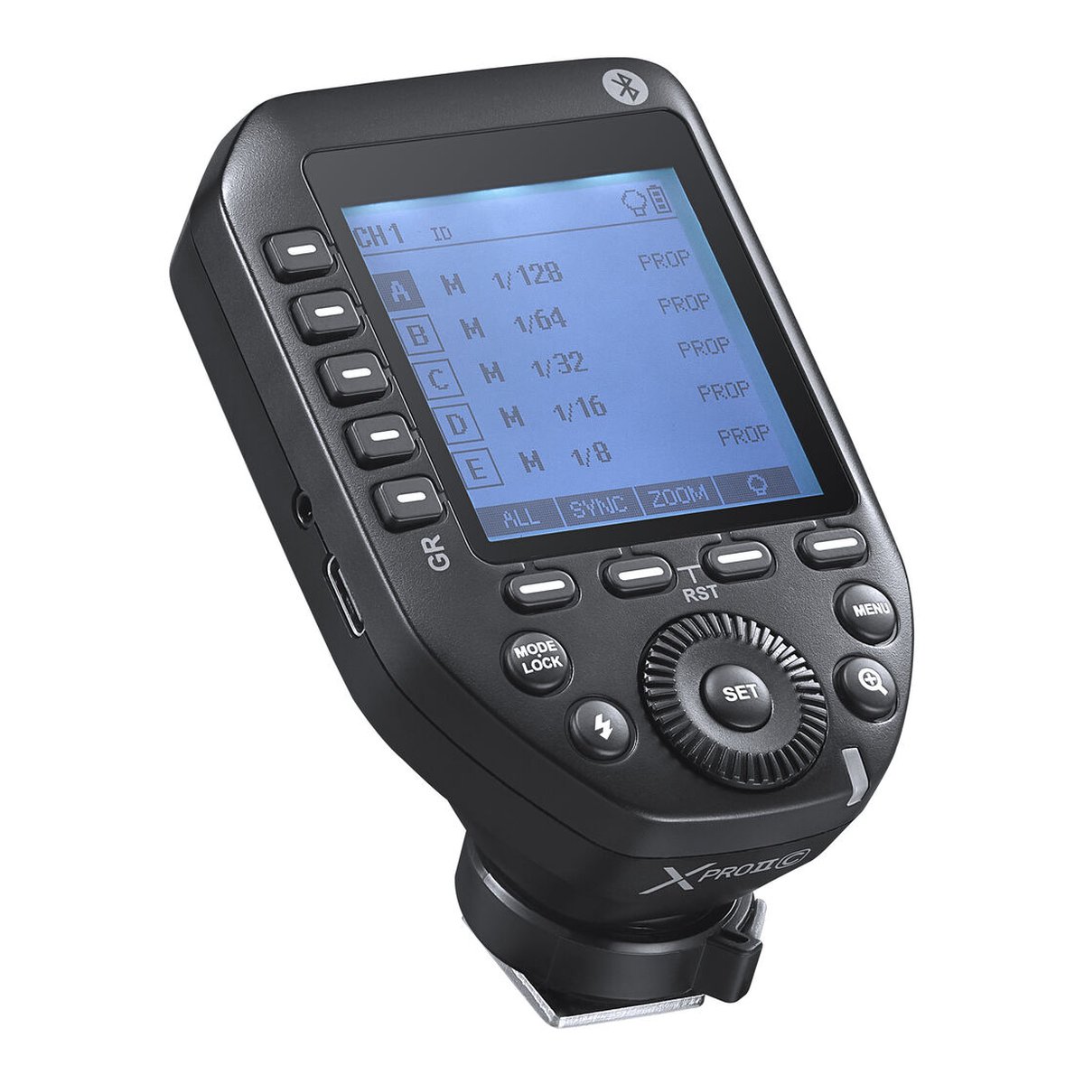 Godox X PRO II Transmitter für Nikon - SCHRÄGE TOPANSICHT: Beleuchtetes Display und Bedienelemente des Funkauslösers.