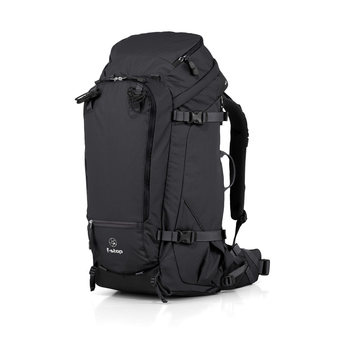 F-Stop Sukha Anthrazit (Schwarz) - Schwarzer F-stop Rucksack, Front-Schrägansicht F-Stop Sukha Anthrazit (Schwarz) - Schwarzer F-stop Rucksack, Front-Schrägansicht