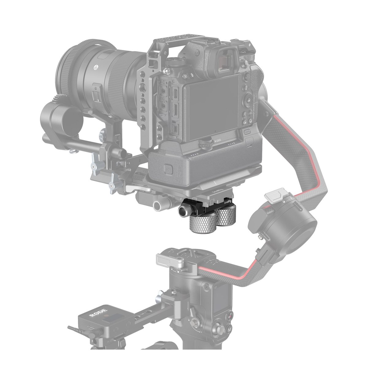 SmallRig 3125 Gegengewicht Kit für DJI RS/RSC 2 u. Zhiyun Gimbal - Montageansicht: Adapter verbindet Kamera-Rig und Gimbal.