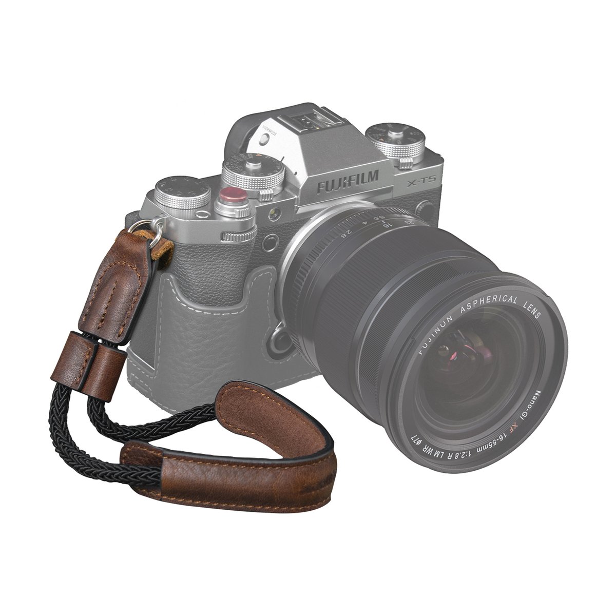 SmallRig 3926 Universal Vintage Wrist Strap, Handschlaufe für Fujifilm X-T5 - Anwendungsbeispiel: Braune Leder-Handgelenkschlaufe an Fujifilm X-T5 Kamera