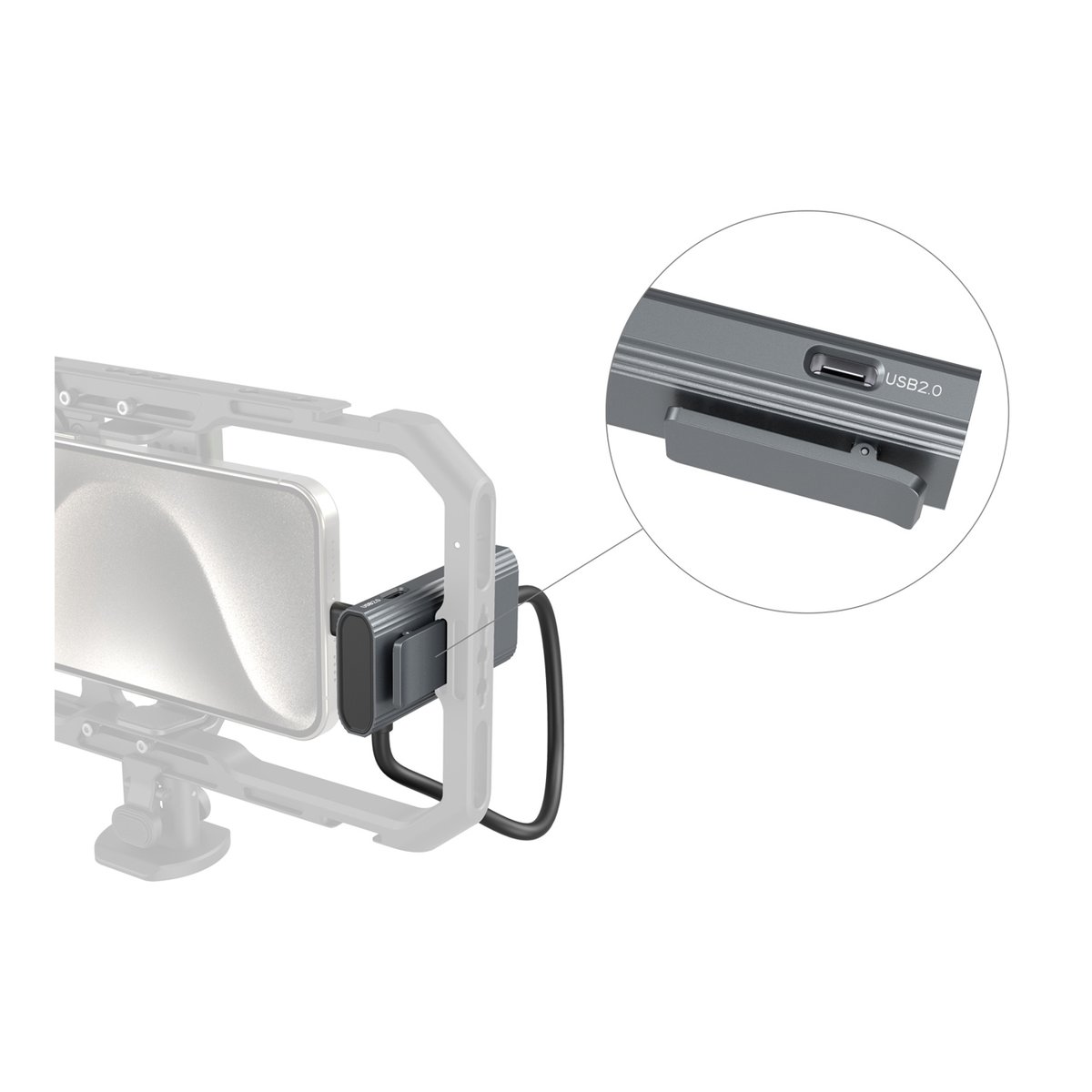SmallRig 4598 USB-C Hub 4-in-1 PD 100W / USB-C 3.1/USB-C 2.0 mit Audio Adapter x2 - Detailansicht des USB 2.0 Anschlusses der externen SSD-Halterung am Telefon-Rig.