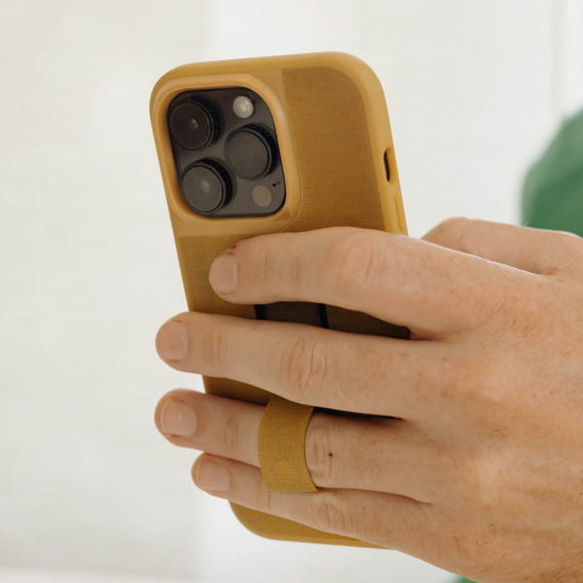 Peak Design Mobile Everyday Case für iPhone 15 Pro mit Loop Redwood