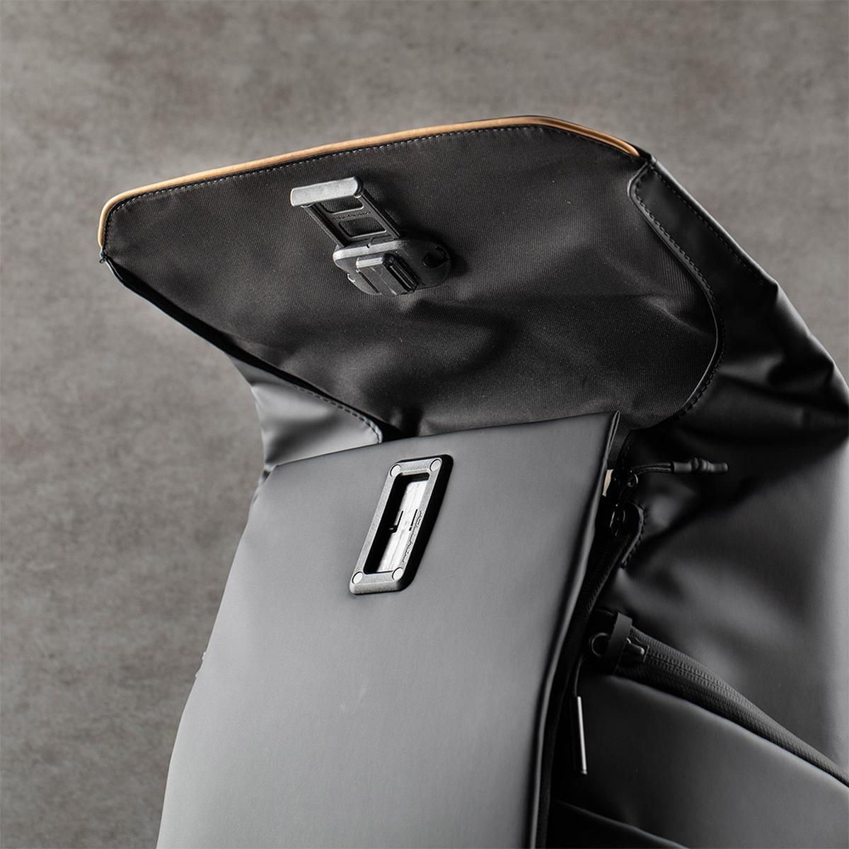 pgytech_onego_air_backpack_20lobsidian_black_050253971019