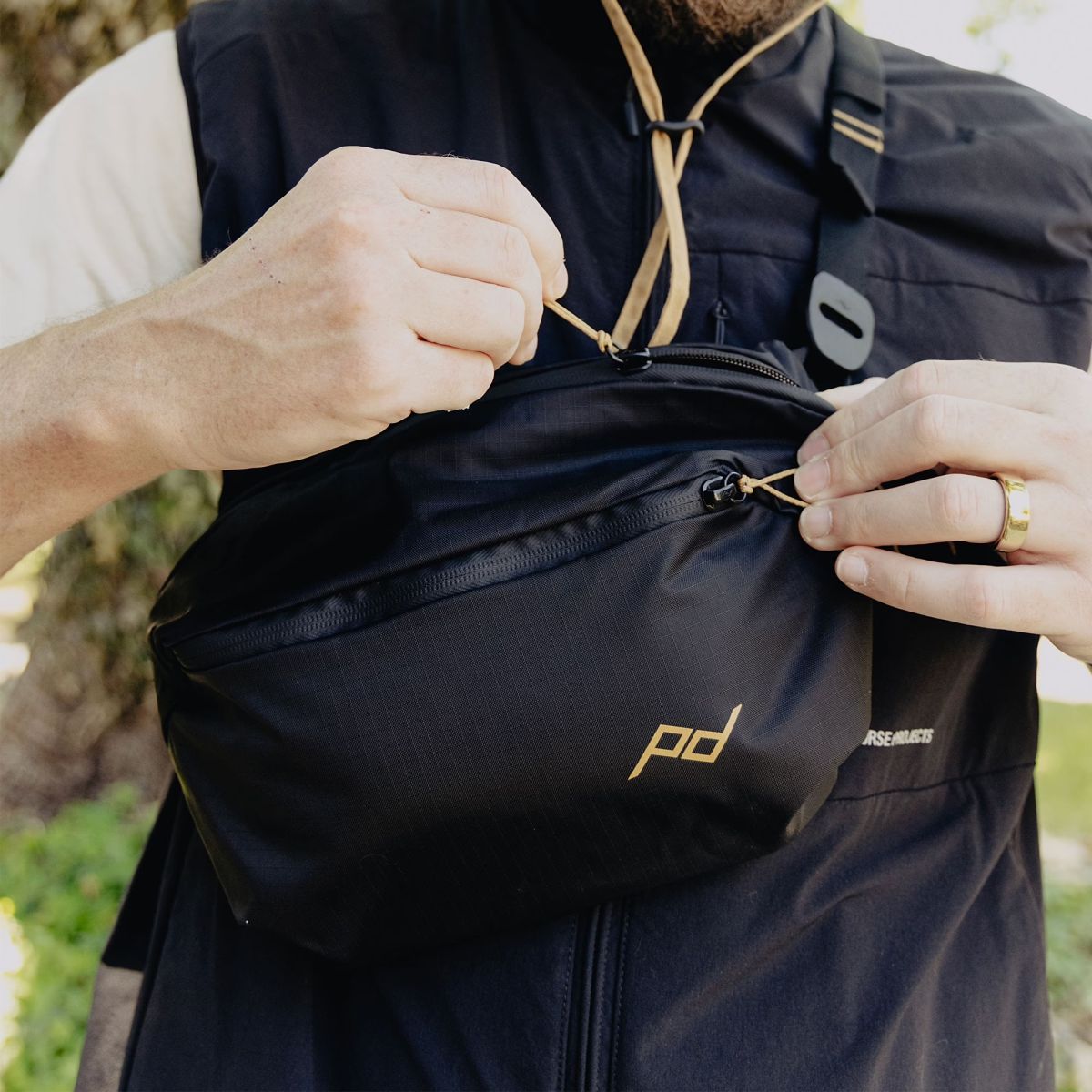 Peak Design Outdoor Sling 4L Schwarz