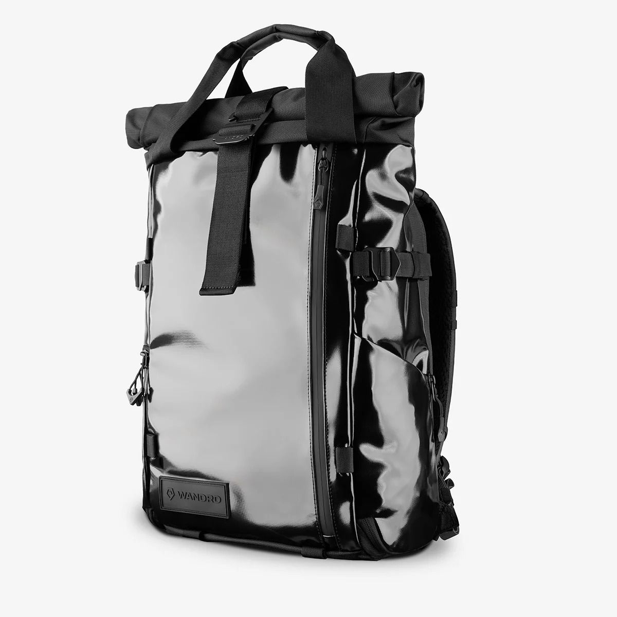 Wandrd Prvke 21 Glossy Black Limited Color Edition