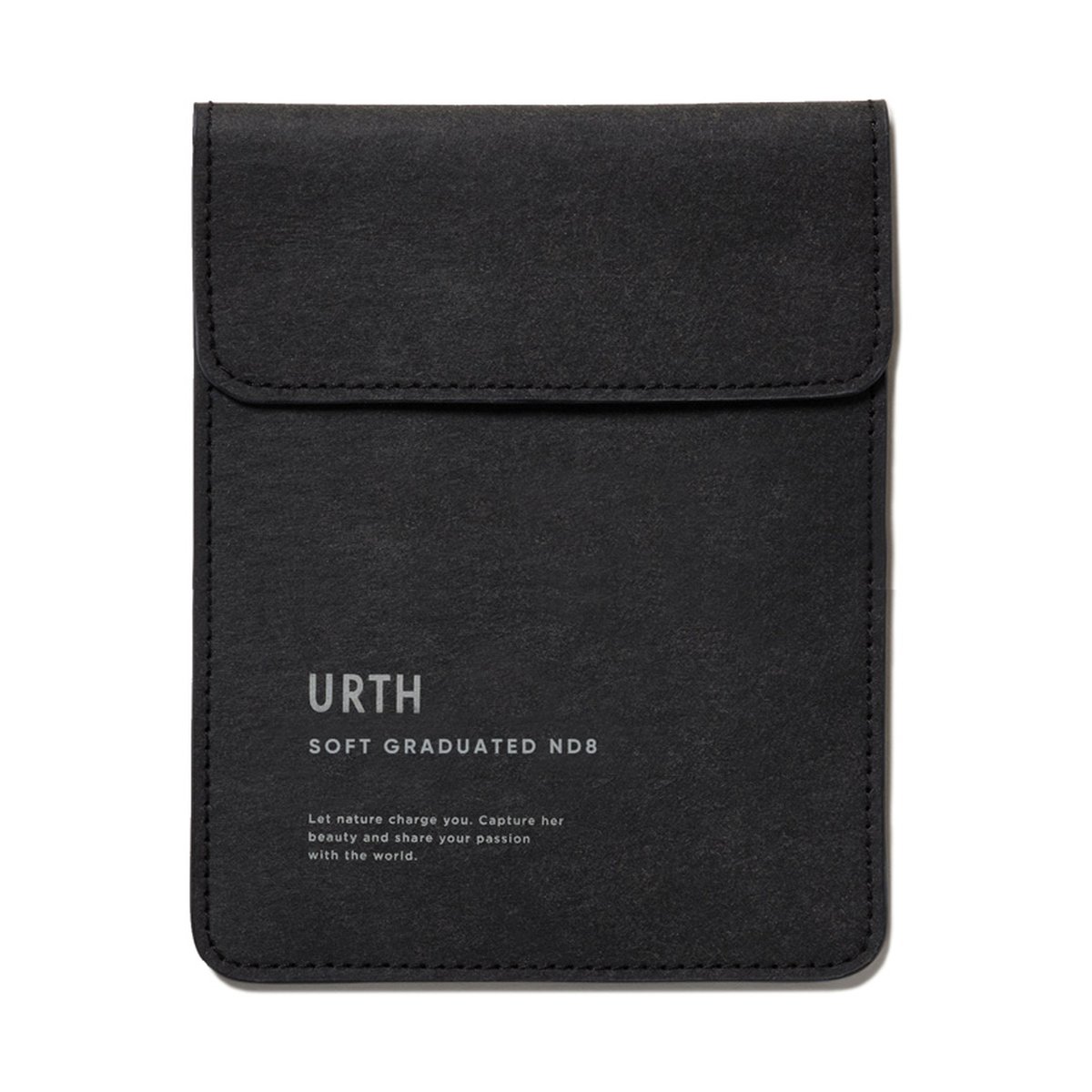 Urth 100 x 150mm Soft Graduated ND8 (3 Stop) Filter (Plus+) - Verpackung des Urth Soft Graduated ND8 Filters mit Logo und Slogan.