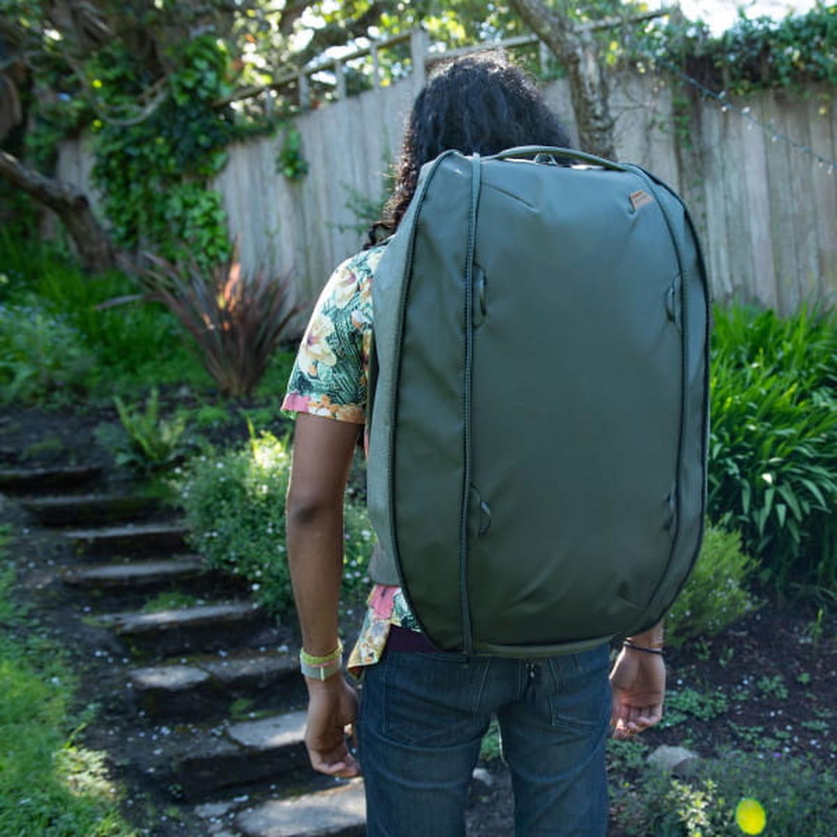 Peak Design Travel Duffelpack Bag 65L Reisetasche mit Rucksackgurten - Sage (Salbeigrün)