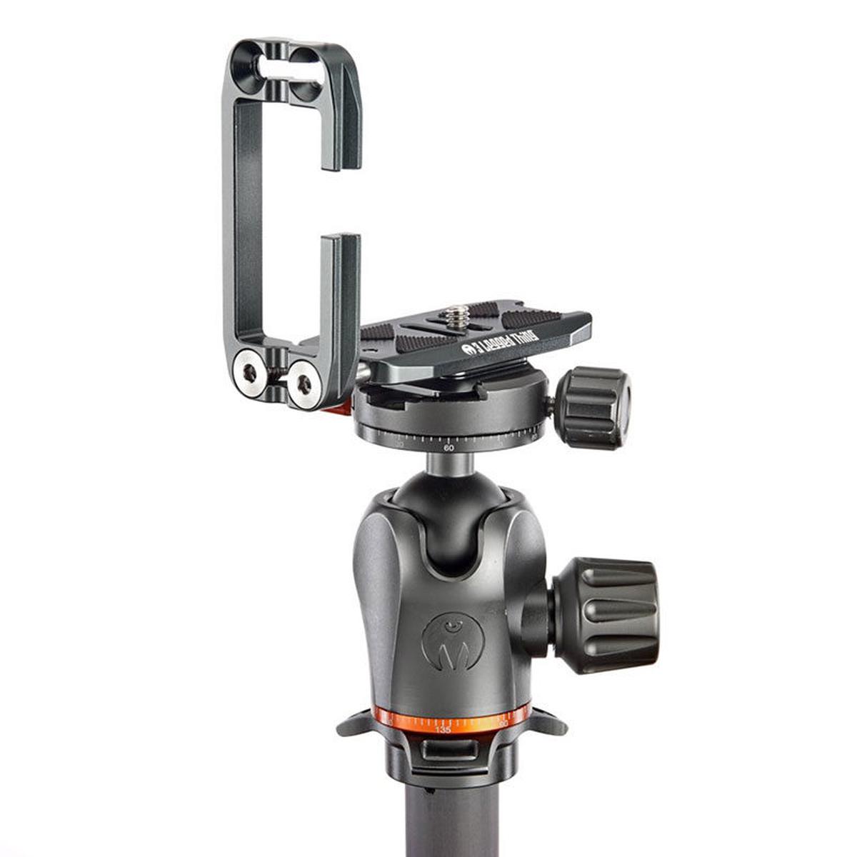 3_legged_thing_ellie_with_peak_design_capture_base_grijs_050354980602 3_legged_thing_ellie_with_peak_design_capture_base_grijs_050354980602