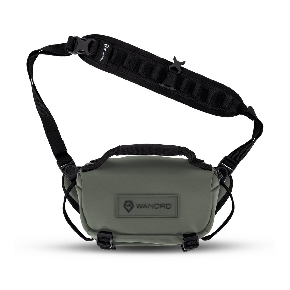 WANDRD ROGUE Sling 3L Wasatch Green - Frontansicht der olivgrünen WANDRD Sling Bag mit Schultergurt.
