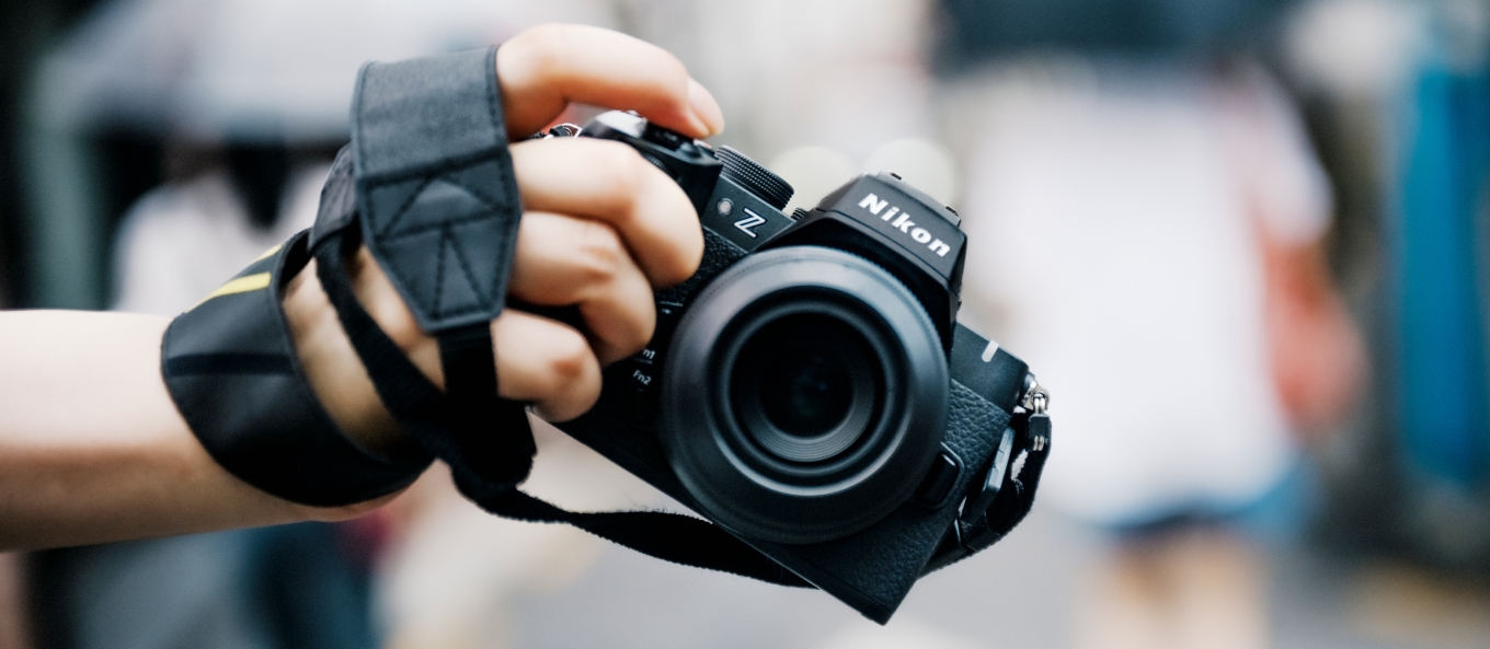Nikon Sportkamera für dynamische Aufnahmen Perfekt für die Sportfotografie – Nikon Z Kamera