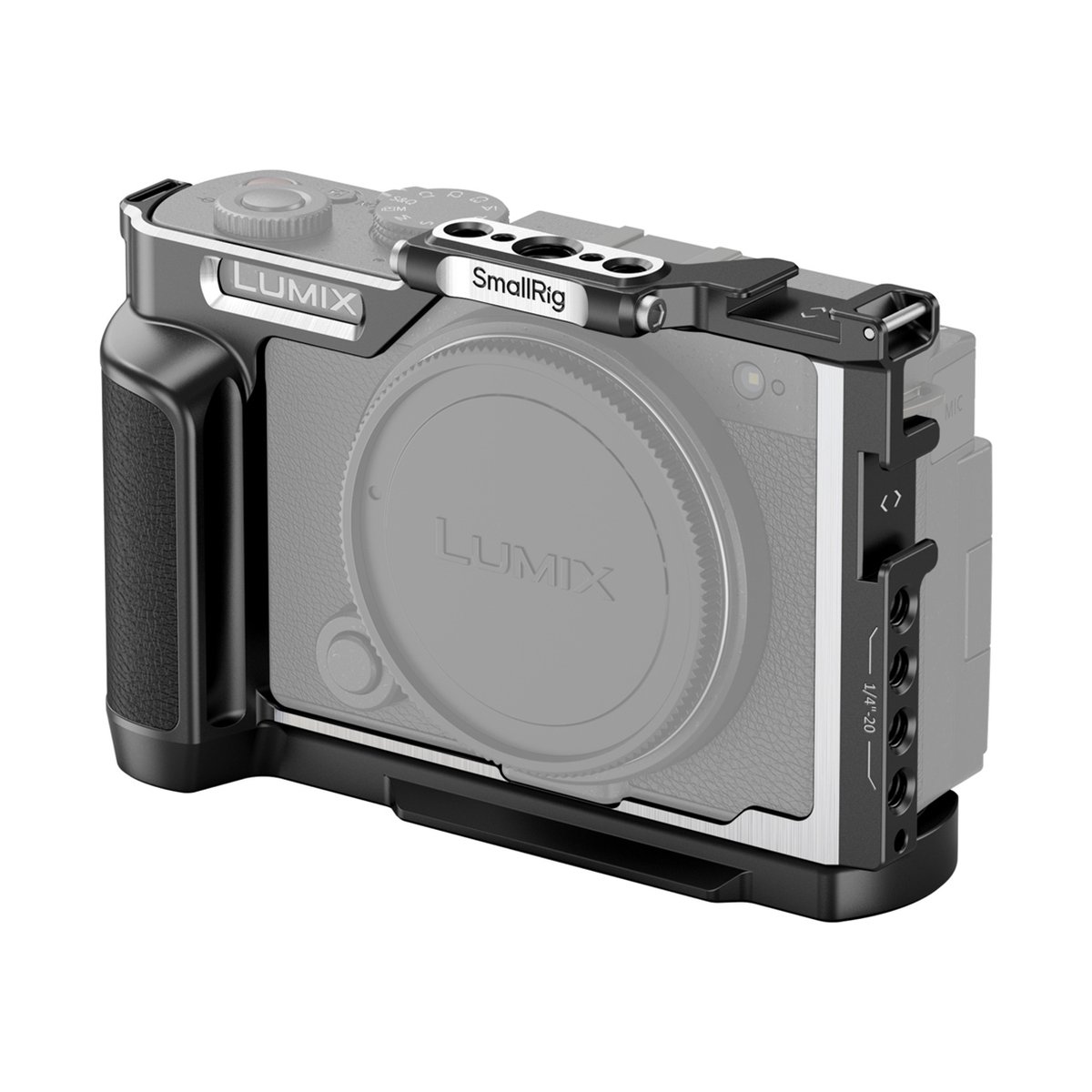 SmallRig 4515 Cage f.Panasonic Lumix S9 - Anwendungsbeispiel: SmallRig Kamera-Cage an Lumix Kamera von vorne rechts.