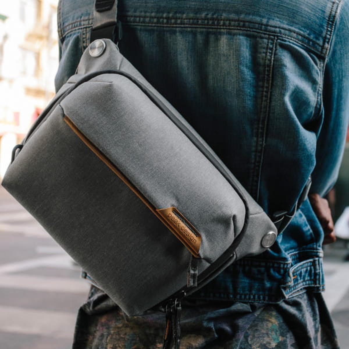 Peak Design Everyday Sling 3L V2 Ash (Hellgrau)