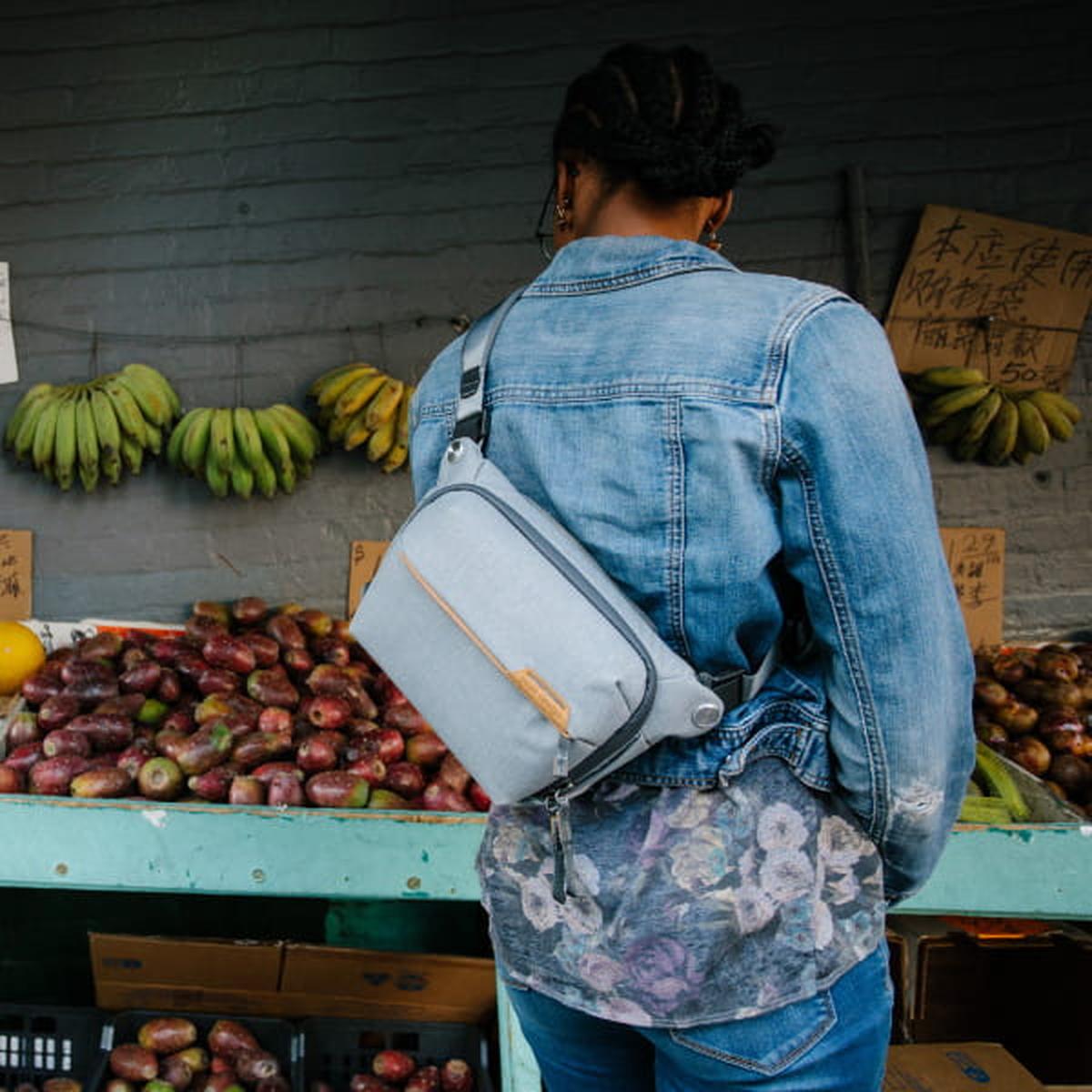 Peak Design Everyday Sling 3L V2 Ash (Hellgrau)