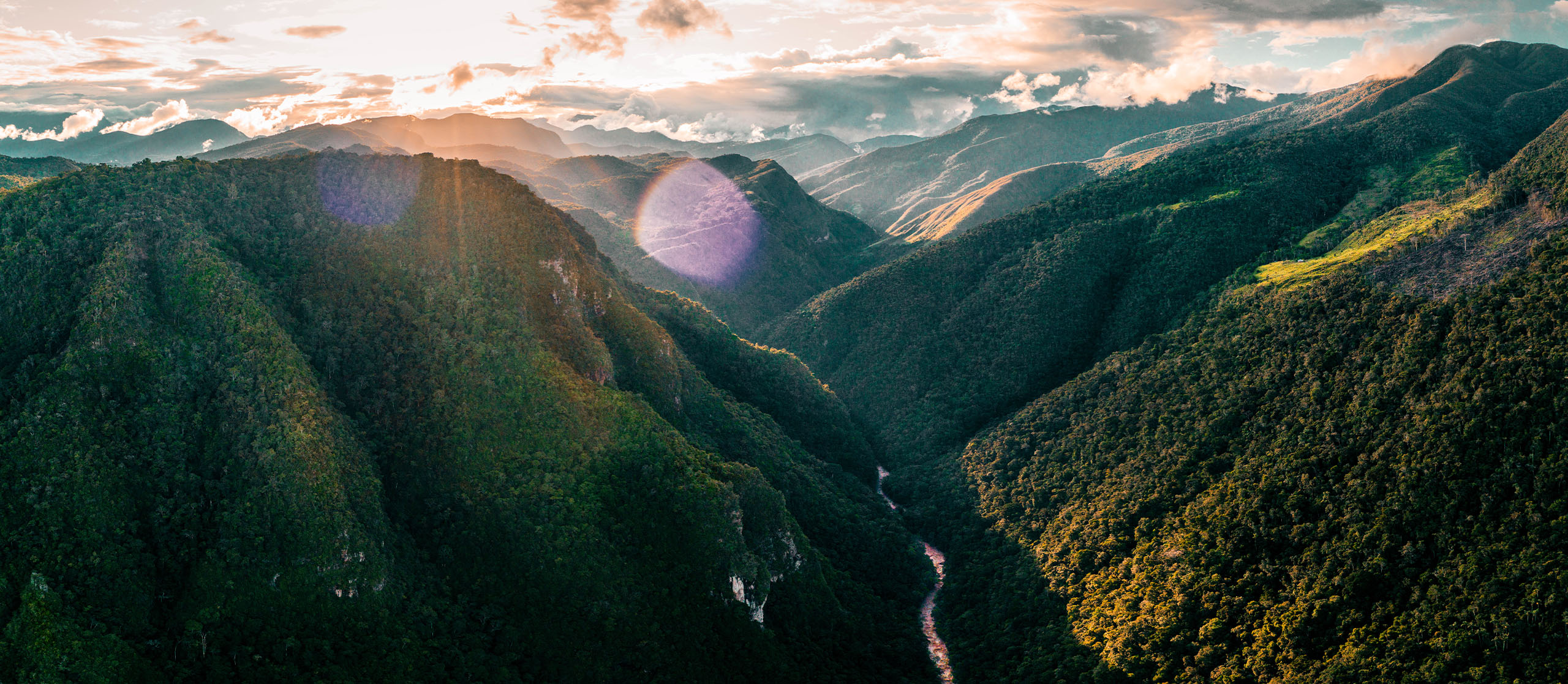 Berge Peru Drohnenaufnahme 