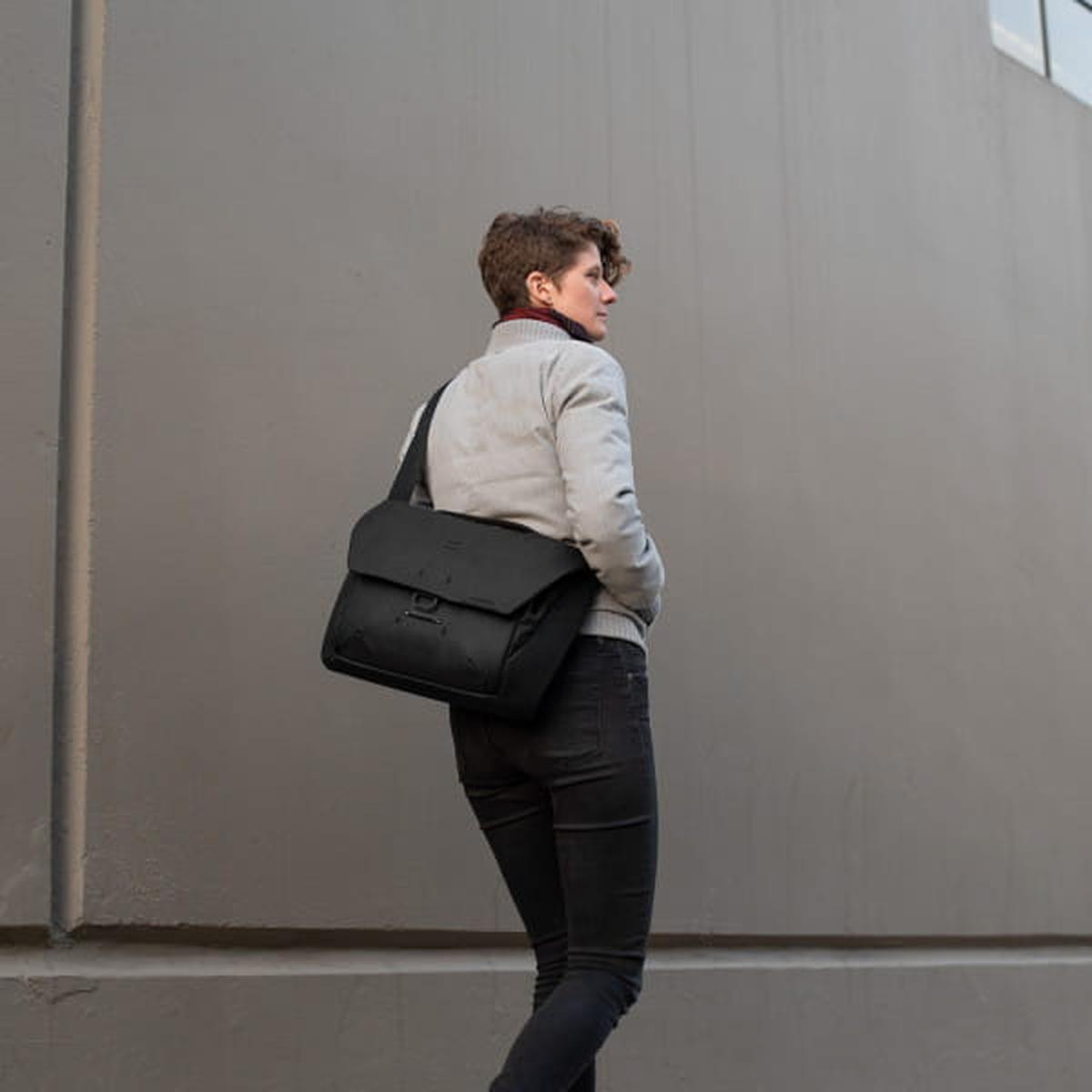 Peak Design Everyday Messenger V2 13 Liter - Black (Schwarz)