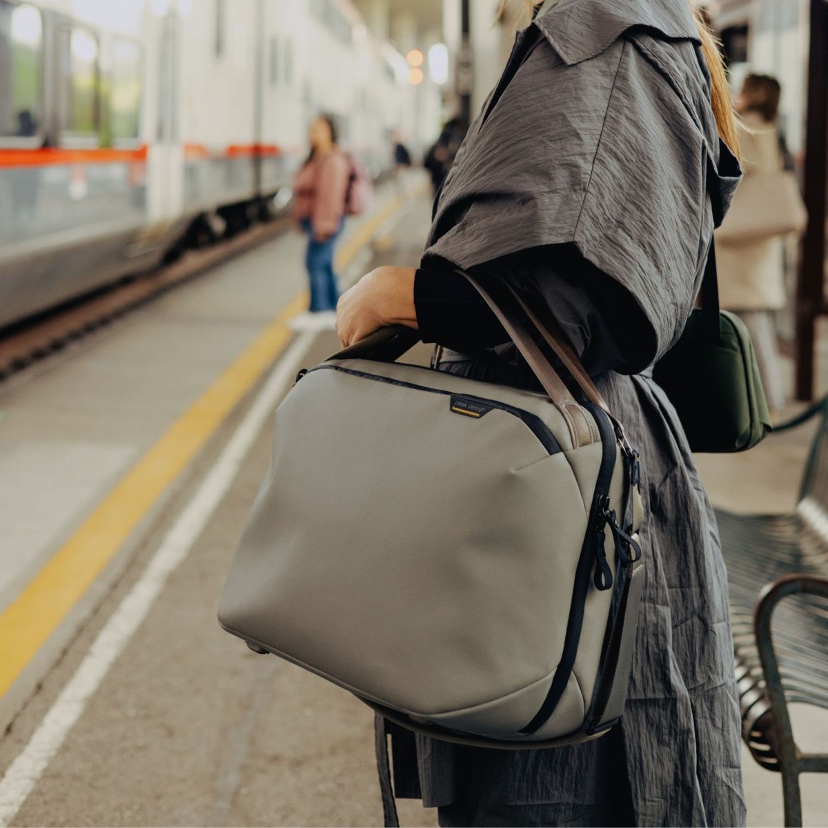 Peak Design Travel Weekender 25L Stone Anwendungsbeispiel