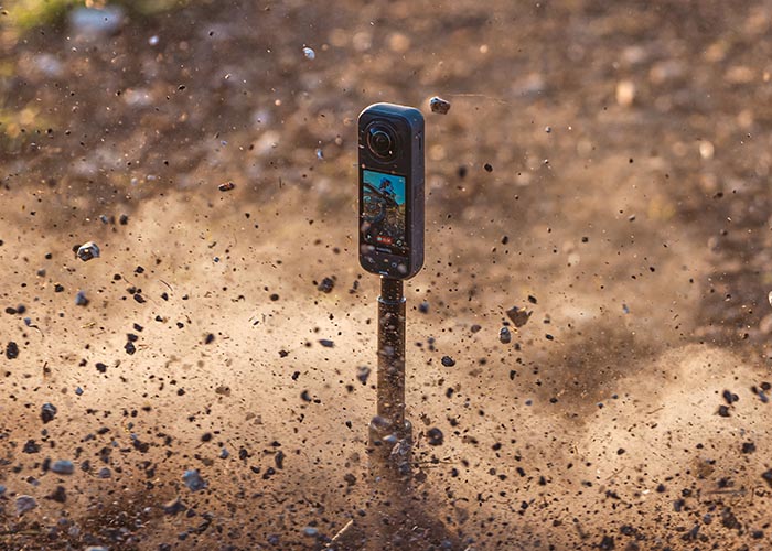 Insta360 X5 robuste und wasserdichte Actionkamera im Outdoor-Einsatz