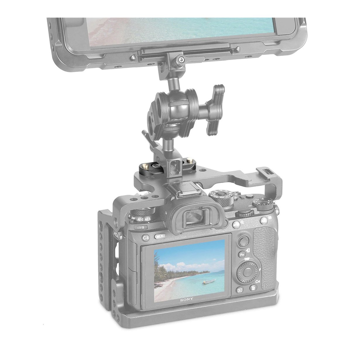 SmallRig 2172B Mini Quick Release Nato Rail (48 mm) - Rückansicht einer Kamera im Rig mit montiertem Monitor