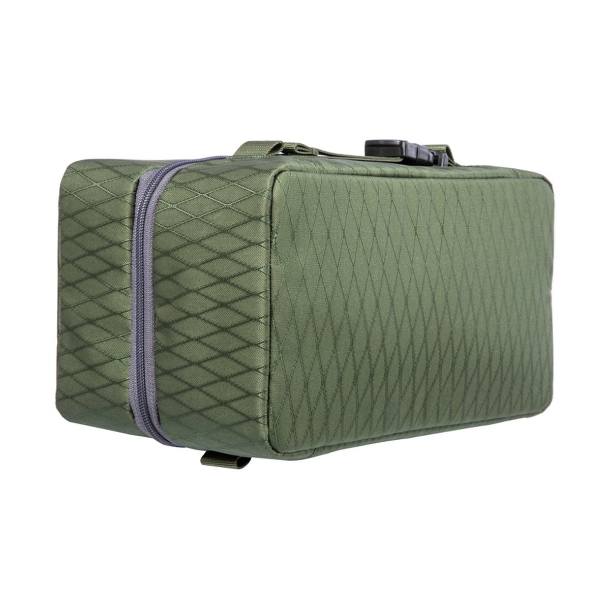 F-Stop Drone Case Large - Grüne Tasche mit Rautenmuster, Reißverschluss und Schnalle, schräge Seitenansicht.