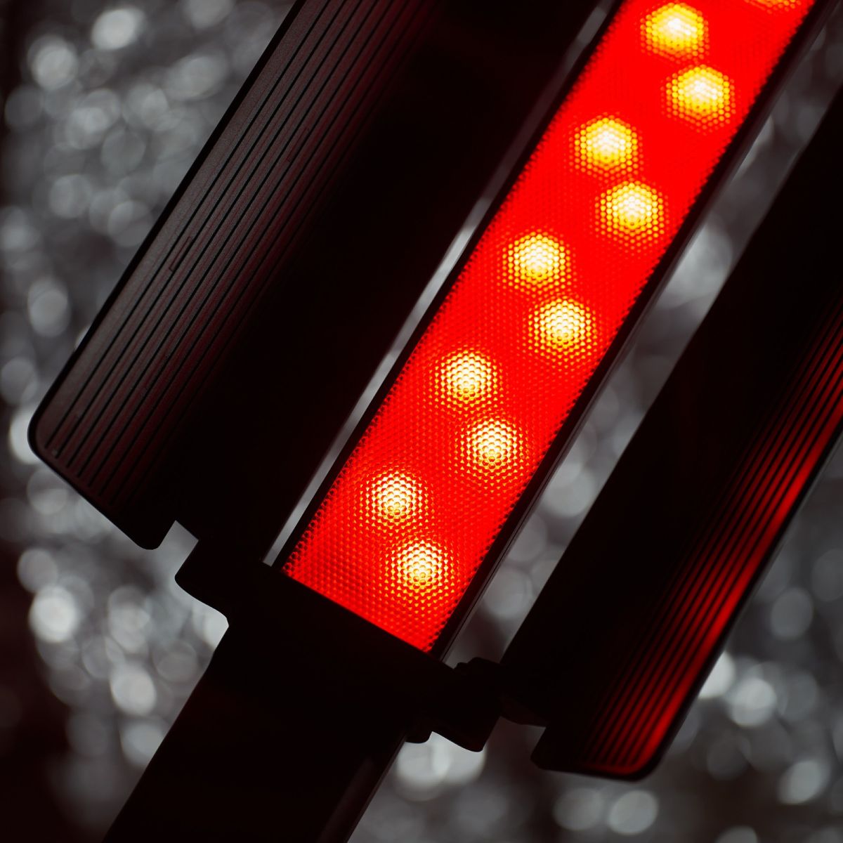 PATONA Premium LED-Stableuchte Schwertleuchte RGB/Bi-Color mit APP-Steuerung