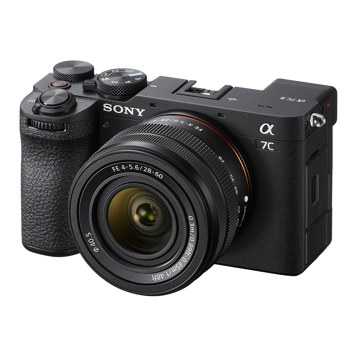 Sony Alpha 7C II Schwarz Gehäuse  Sony Alpha 7C II in schwarz mit einem Sony Objektiv seitlich von vorne fotografiert