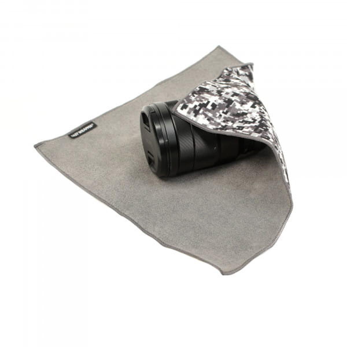Easy Wrapper selbsthaftendes Einschlagtuch Schwarz / Weiß Camouflage Gr. S 28 x 28 cm