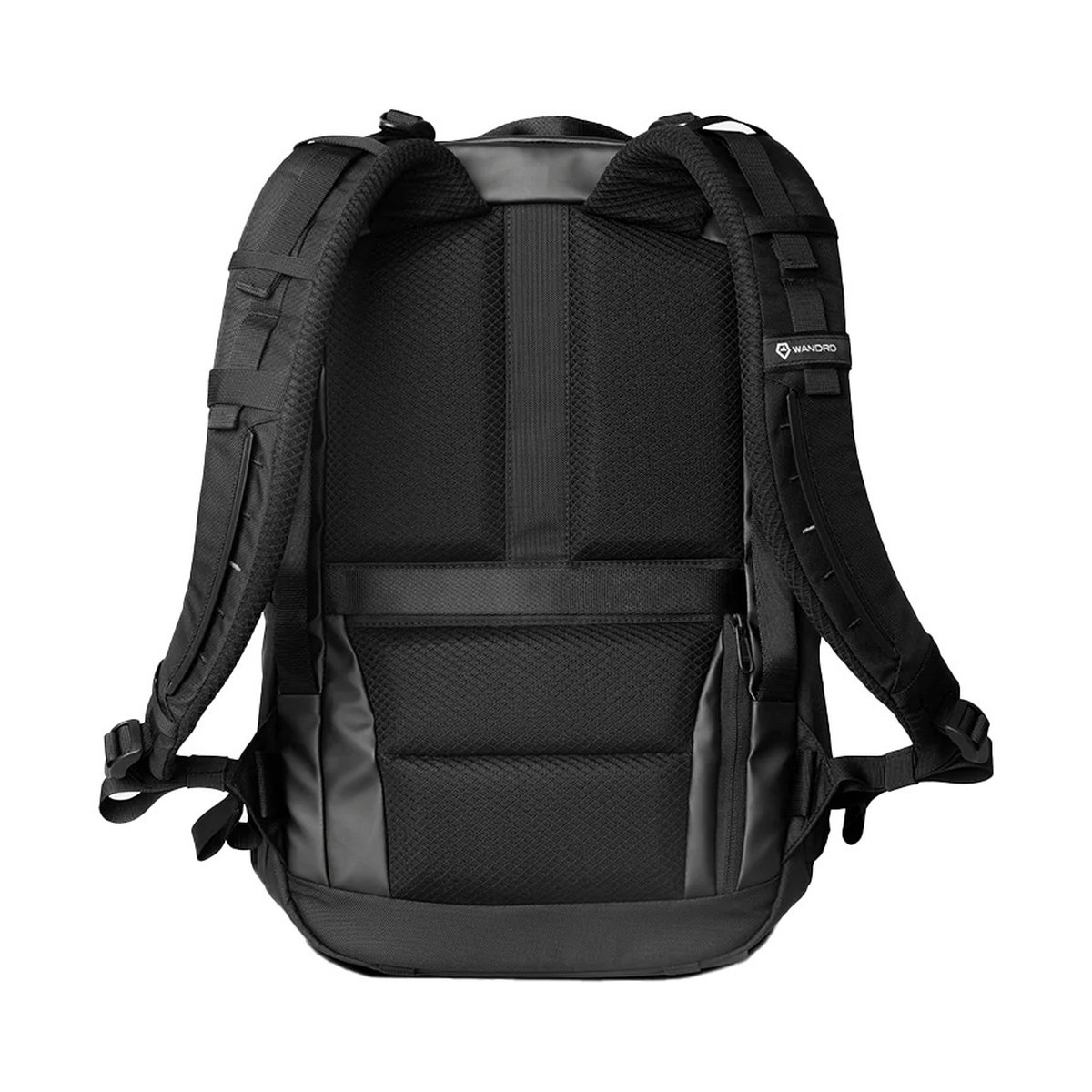 WANDRD NIMBUS 18 Black - Schwarzer Rucksack: Rückansicht mit ergonomischer Polsterung