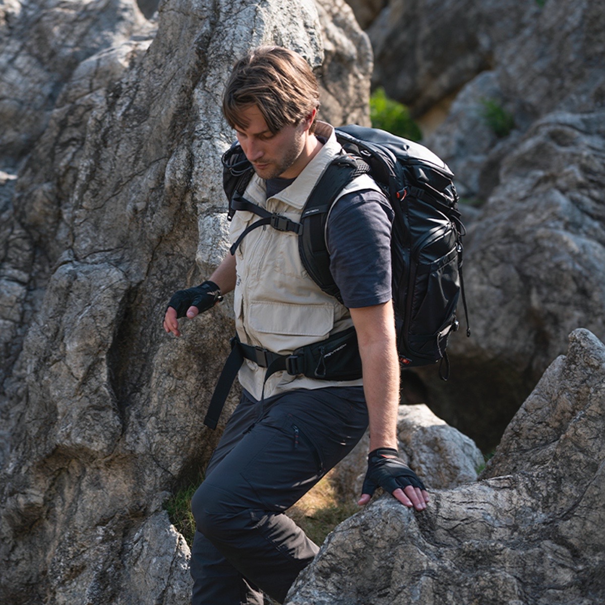 PGYTech OnePro Flex Rucksack 30L (Space Black) + Kameraeinsatz M