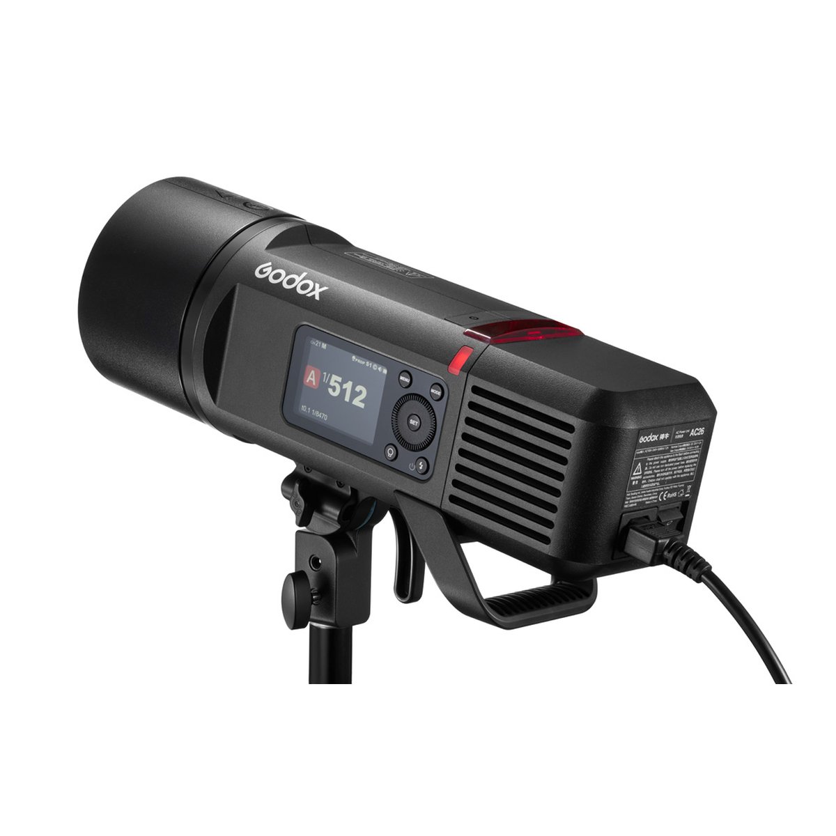 Godox Witstro AD600Pro II - Seitliche Ansicht Godox Studioblitz auf Stativ mit Display, Bedienelementen und Netzteilanschluss.