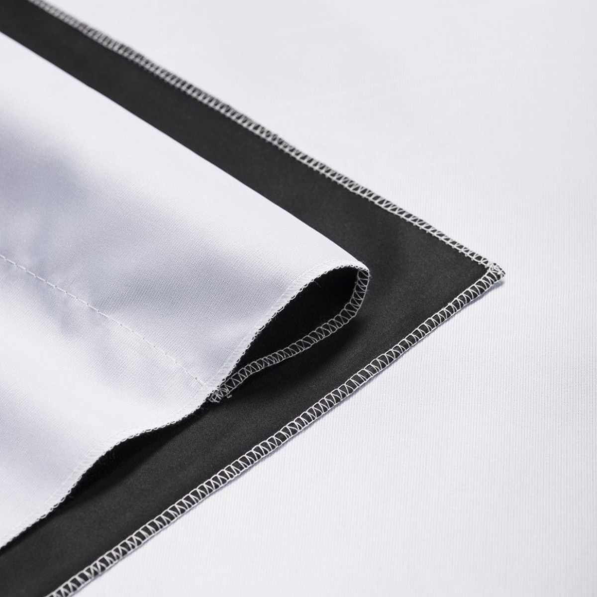 Walimex pro 2 in 1 Stoffhintergrund 2,85 x 6 m, s/w Walimex pro 2 in 1 Stoffhintergrund 2,85 x 6 m, s/w