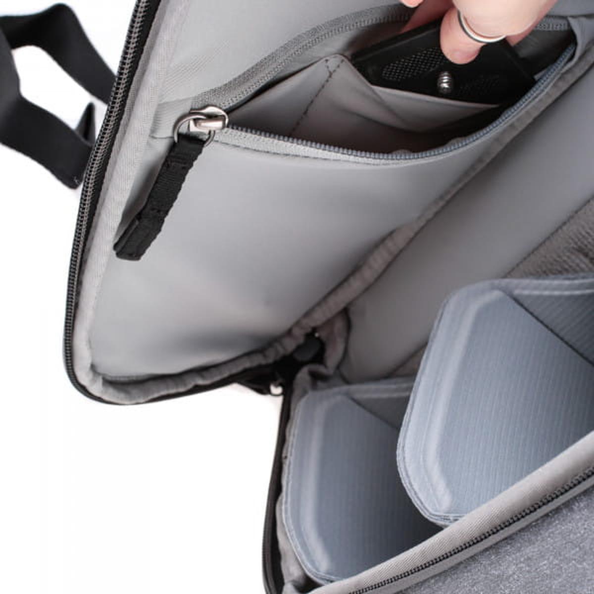 Peak Design Everyday Backpack V2 Foto-Rucksack 30 Liter - Charcoal (Dunkelgrau)