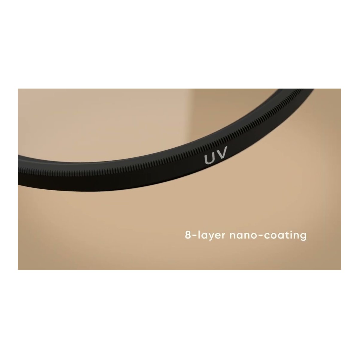 Urth 40.5mm UV-Objektivfilter - Detailansicht: UV-Filter mit "UV" Beschriftung und 8-Schicht-Nanobeschichtung.