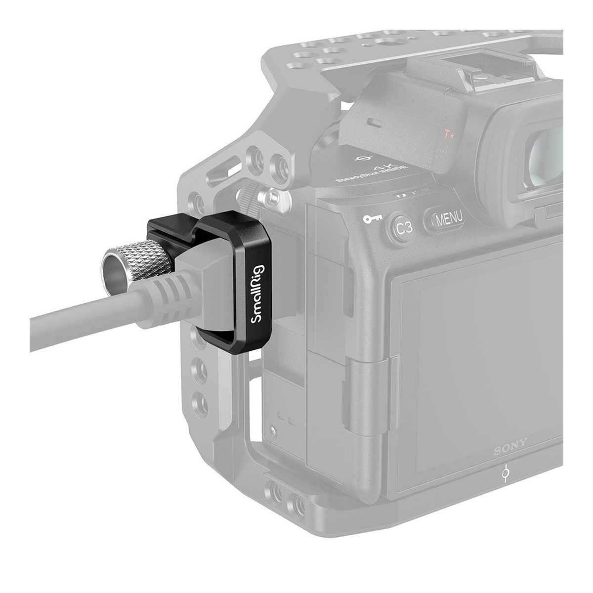 SmallRig 3000 HDMI Kabelklemme für Sony Alpha 7S III Cage - Anwendungsbeispiel: SmallRig Kabelklemme befestigt Kabel an Kamerakäfig