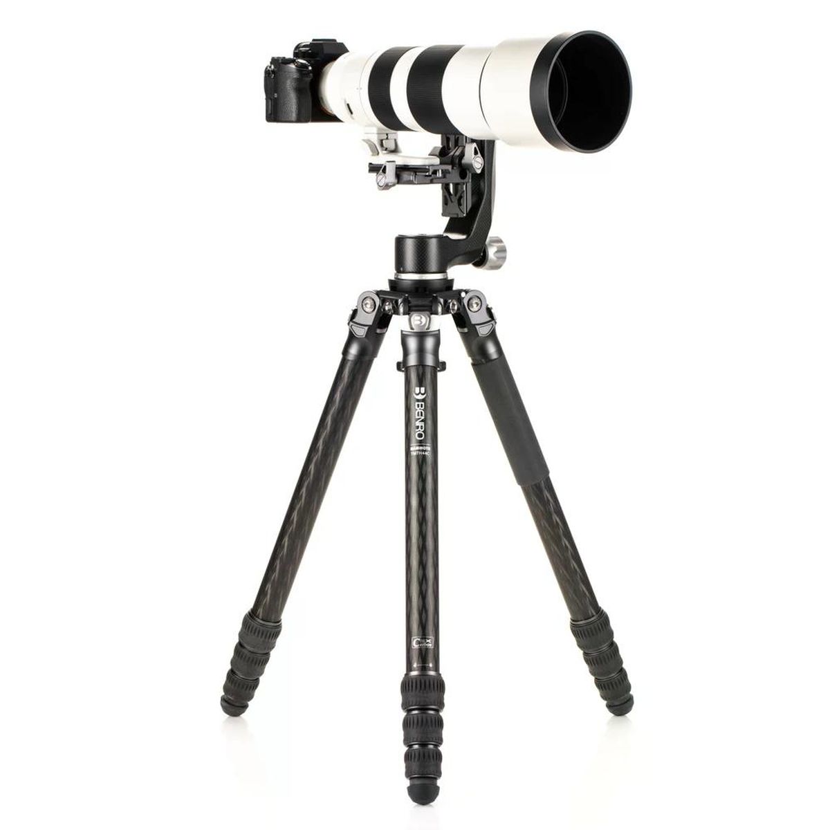 Benro Mammoth TMTH44C Carbon-Stativ 4 Segmente 160cm Anwendungsbeispiel mit Kamera