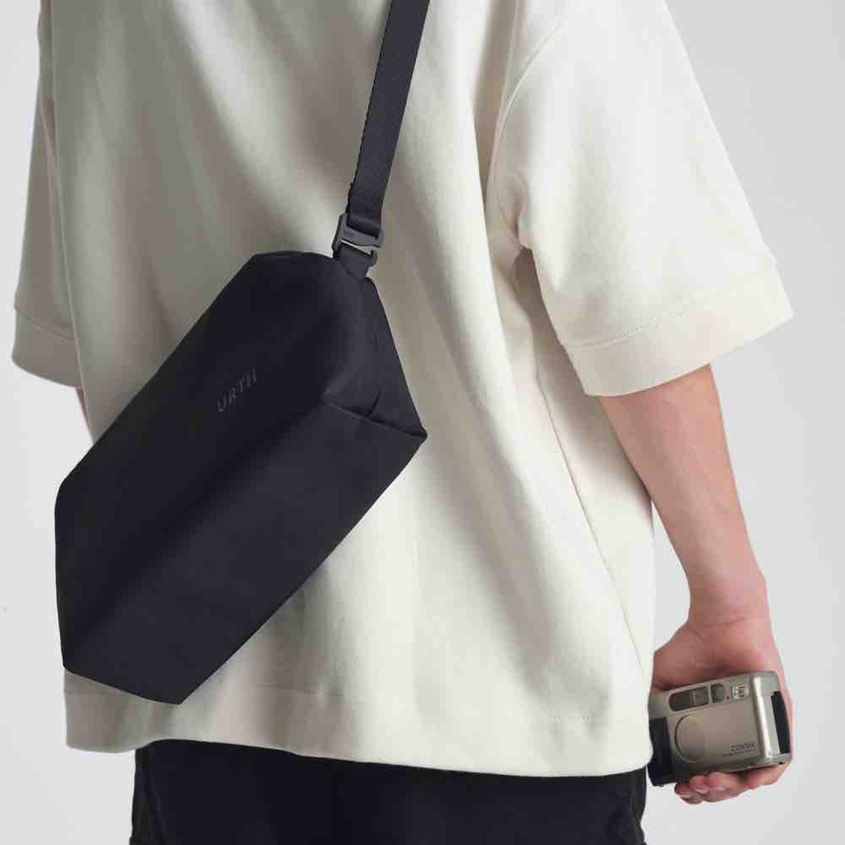 Urth Dolomite Camera Sling (Black)
